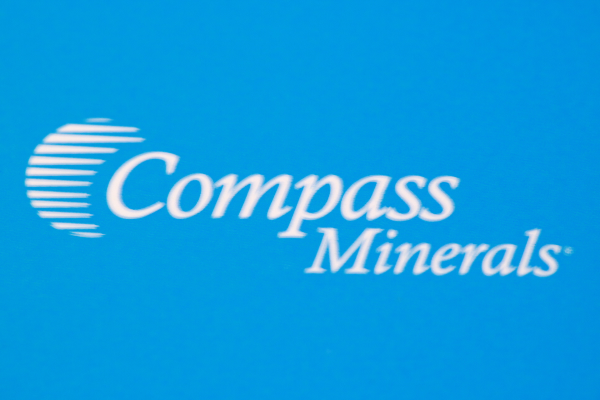 Compass Minerals hikes dividend by 3.6%